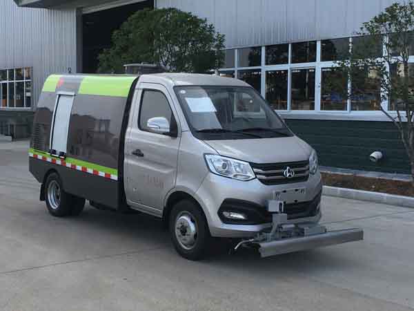 楚勝牌CSC5032TYH6SC型路面養(yǎng)護(hù)車(chē)